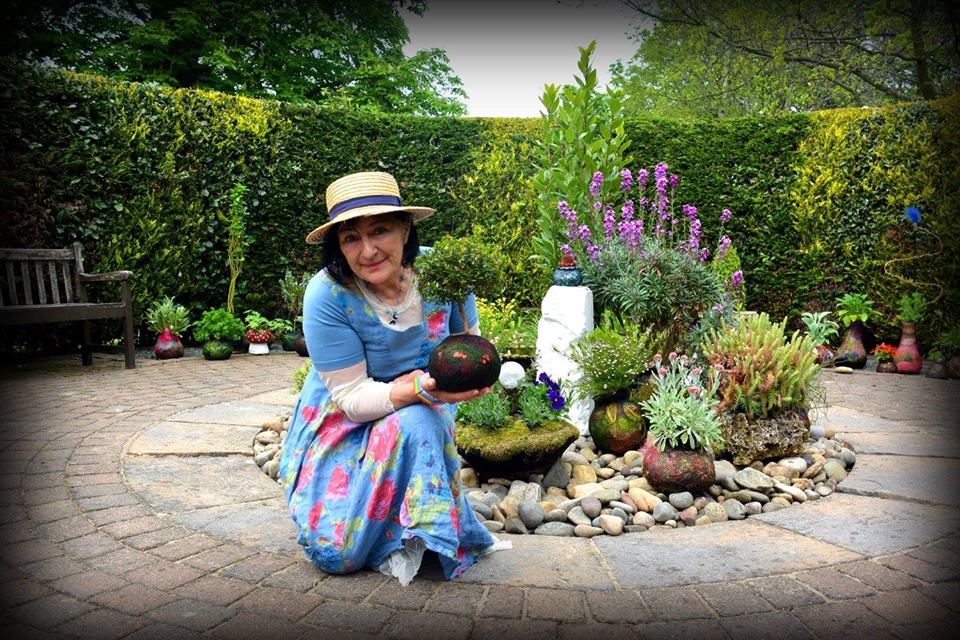 HgteBloomersWI's tweet photo. Roses are red, violets are blue, all flowers are lovely and #Harrogate Bloomers are too! 
(Well, we didn't say we were gifted at poetry....._)
Our next meeting is Tues Feb 13th, 7.30pm, Elim Church  with a talk on making @softpots. https://t.co/M466cbx9Fm