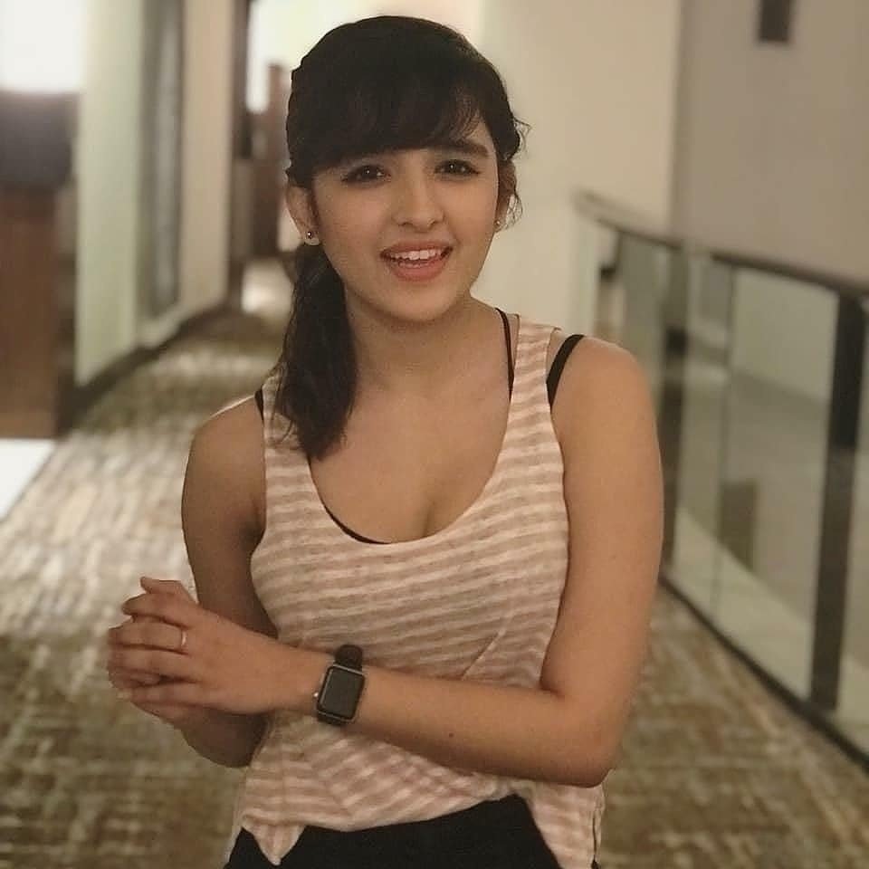 shirley_setia_'s tweet photo. Beauty is @ShirleySetia . @ShirleySetia can u pls tell me, are u coming to kanpur this year???? @ShirleySetia @BibssShirley @TeamShirleyIN @iamshirlian https://t.co/36twTdB7v8