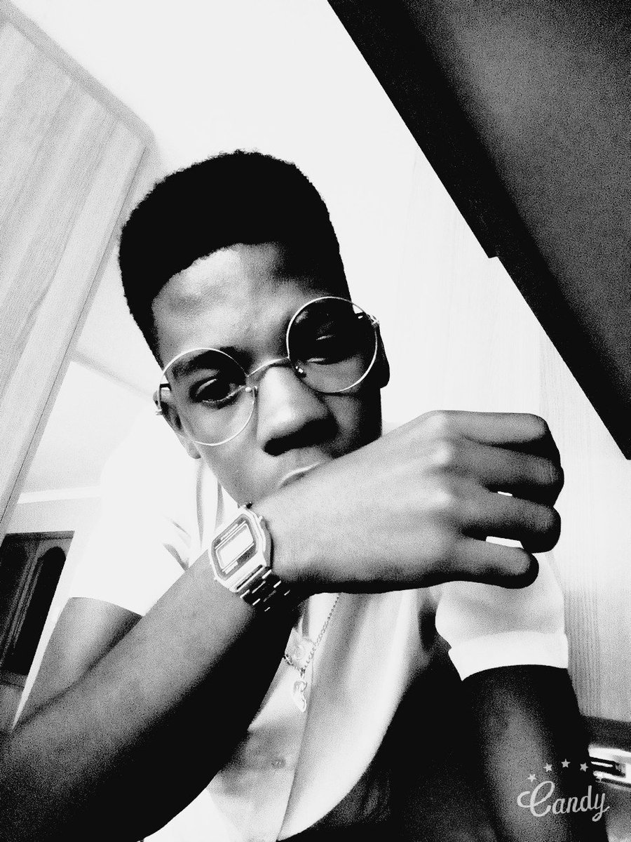 Steve_16v's tweet image. After A Long Day At xkul.. #Matrix18🙌