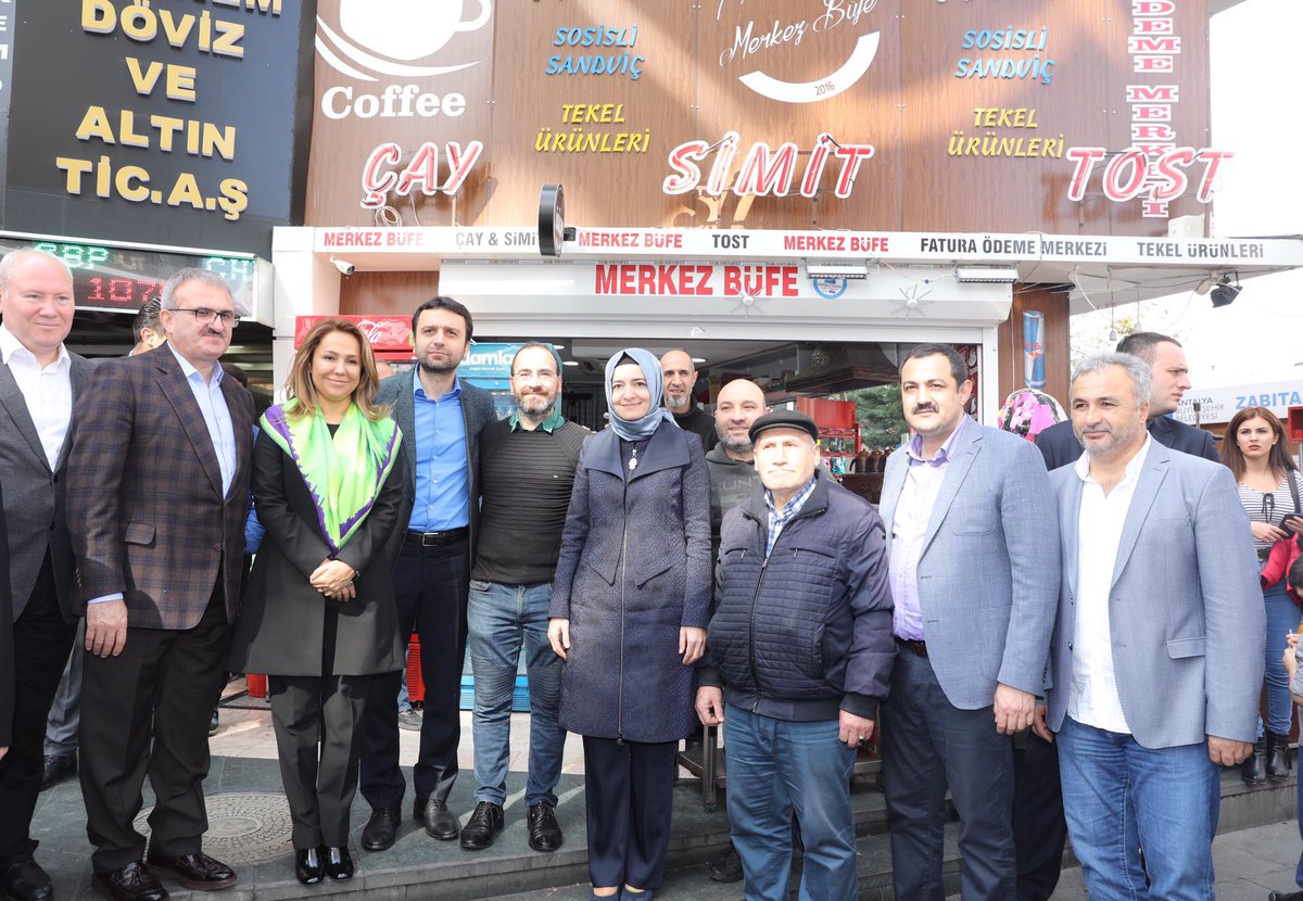 Antalya'da esnaf ve vatandaşlarımızla bir araya gelen Bakanımız <a href="/drbetulsayan/">Dr.Betül Sayan Kaya 🇹🇷</a> samimi karşılamaları için Antalyalı vatandaşlarımıza teşekkür etti.