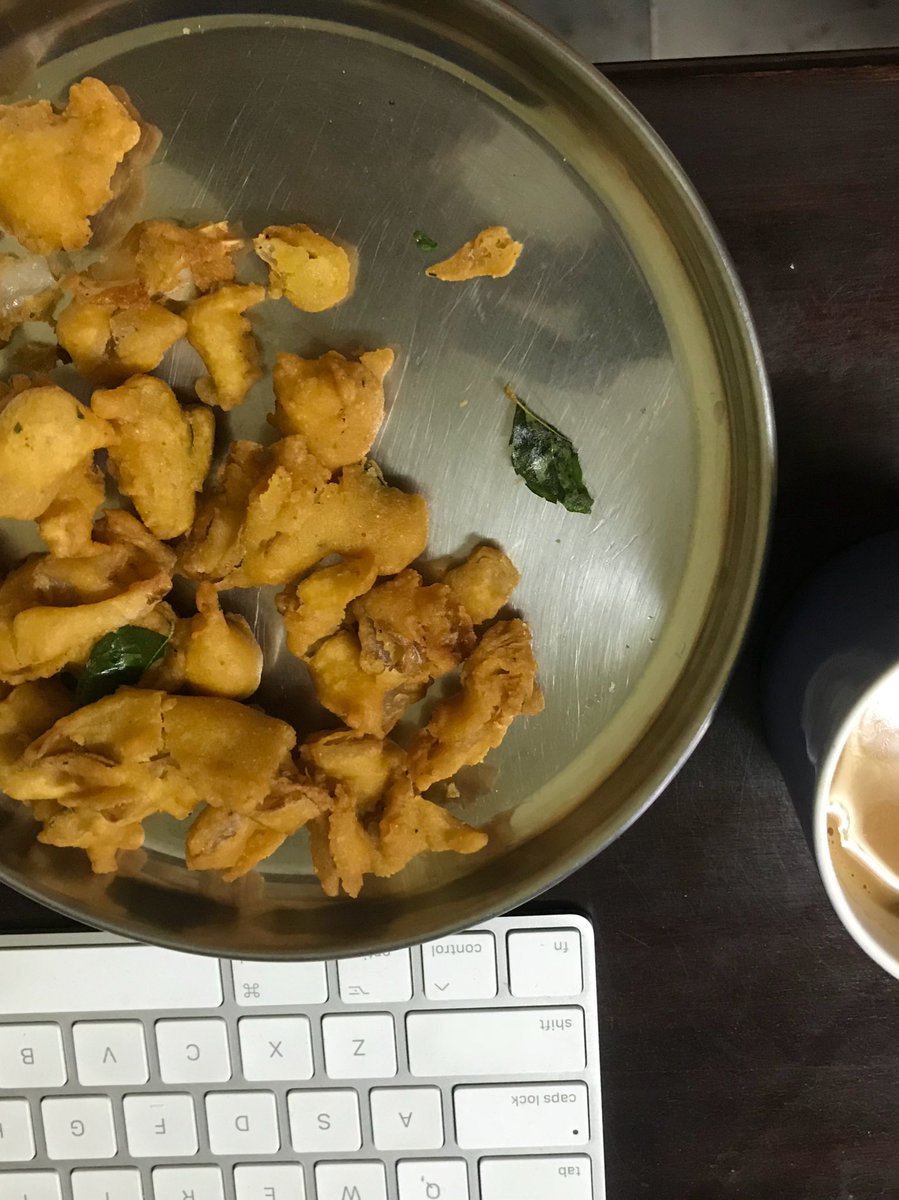serish's tweet photo. Keeping the nation employed by having #pakodey with chai https://t.co/zpu6TQjxVP