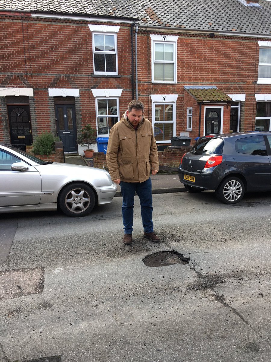Another good morning with @bc_sewell Cllrs Julie BC, Ed Coleshill and our Cllr / candidate for City Matt Packer.  We canvassed Marlborough Road and Matt got casework for Potholes.