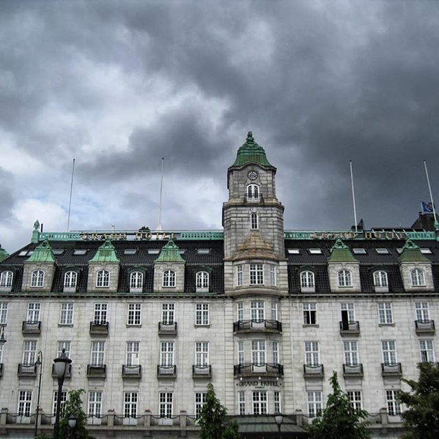 everycountryint's tweet image. Grand Hotel Oslo. @BarackObama was there in 2009. I was there in 2012 and enjoyed this beautiful classical hotel in one of my favourite countries.

There's a great offer right now to stay at Grand Hotel Oslo this summer. Only $216 hotels.henriktravel.com/Hotels/Search?…

#travel #oslo #norway
