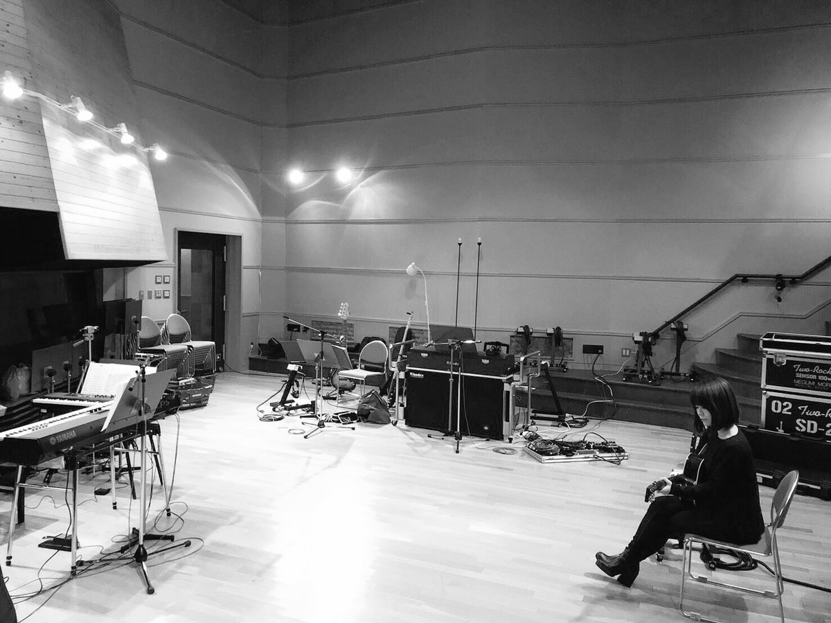 megumimori's tweet photo. レコーディング初日!
#newalbum #cd #4年ぶりのフルアルバム #landmarkstudio https://t.co/FxLtI9BGRx