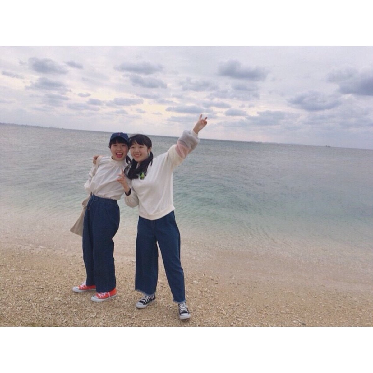 rinrineg830's tweet photo. 2.07-2.10 修学旅行in沖縄🌺🌴

思い出深い4日間🙆🏻‍♀️
班のみんなには迷惑かけちゃったけどありがとうって沢山伝えたい！🙇‍♀️
民泊はちょっとしか出来なかったけどとっても良いおばあちゃんに出逢えたなって！👵🏻💗
また沖縄来ておばあちゃんち泊まるって決めた！！
ほんとうにありがとう👶🏽 https://t.co/eIFx4wIjnP