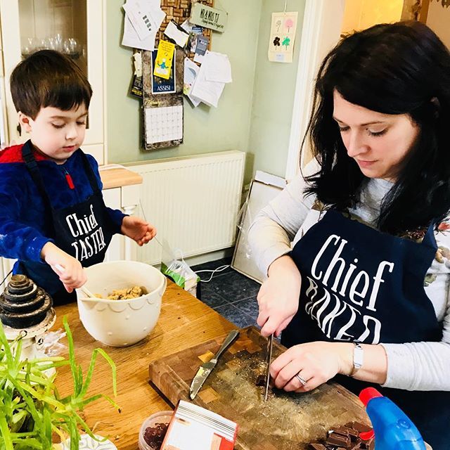 lovetree_design's tweet photo. Nice to come home this afternoon to my own chief baker and chief taster! #motherandson #bakingwithboys #matchingaprons #mothersdaygift #morhersday https://t.co/lX2egVlJt5