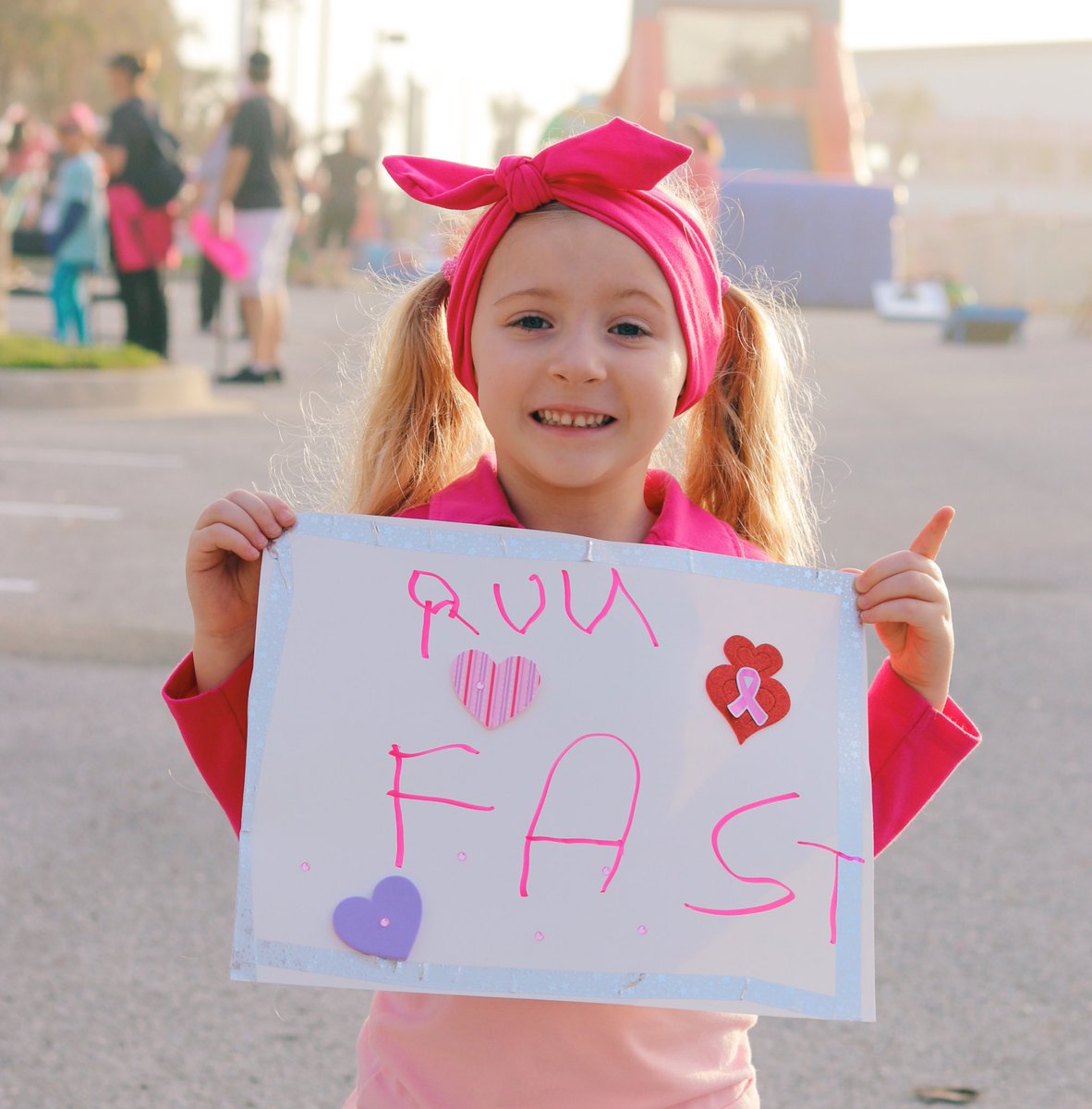 The race has officially begun! Come out and make a sign to cheer on our Donna runners!
#BeachKidsJax #BeachChurch #ForTheBeaches