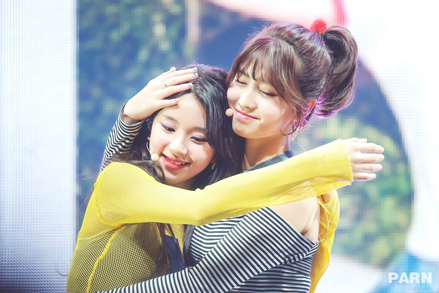 DVweNf_VAAAjC17.jpg:orig