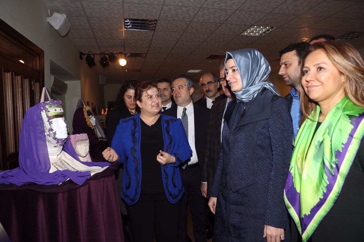 drbetulsayan's tweet photo. Geleneksel el sanatlarımızın korunması, yaşatılması ve geniş kitlelere tanıtılması için önemli bir misyon üstlenen Antalya Olgunlaşma Enstitüsü'nü ziyaret ettik. https://t.co/AqkUF4IWZS