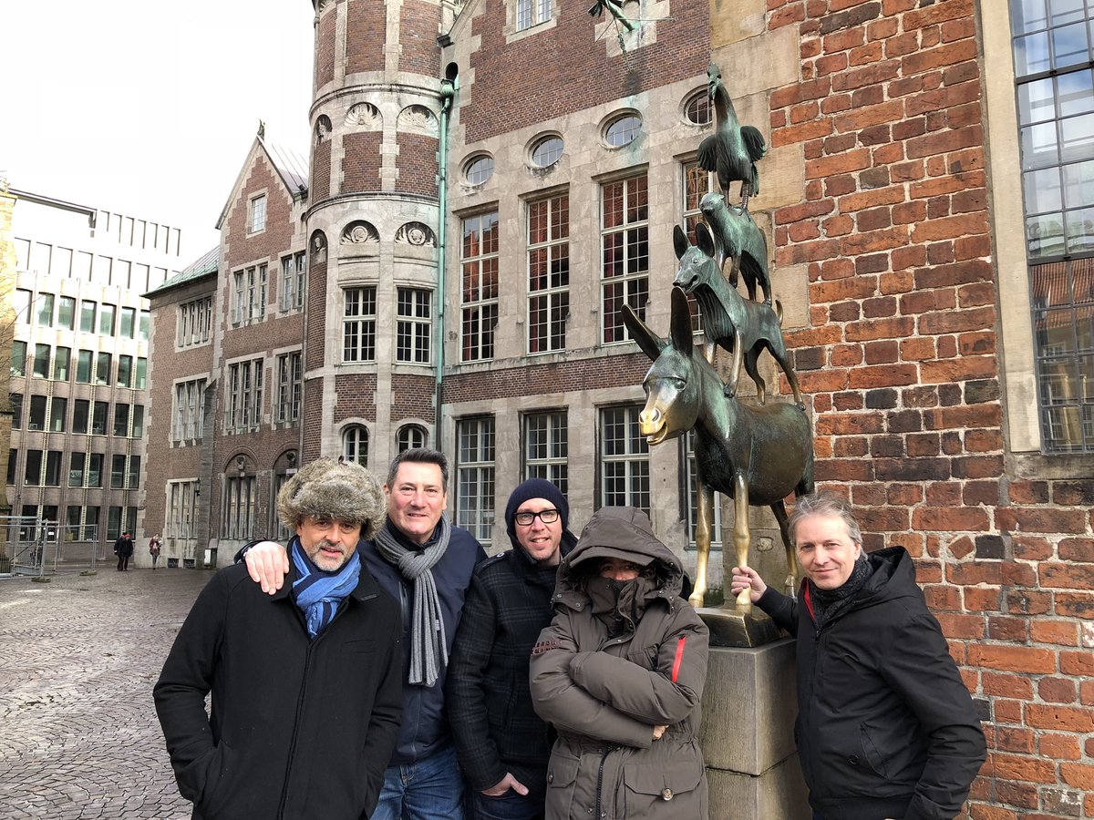 Arrived into Bremen this morning. We had to go and find the Bremen Town Musicians. A good addition to the band? What do you think?
.
.
#brementownmusicians #tonyhadley #NEWmusic #livemusic #TonightBelongsToUs #europe2018 #music #popmusic #singer #concert #entertainment
