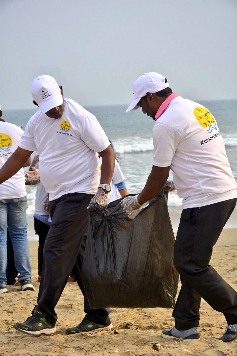 sudarsansand's tweet image. It was heartening to be part of Chandrabhaga beach clean-up at #Konark , along with young local volunteers , always happy to associate with @Cleanbeachfest look forward to do more for #cleanbeachIndia