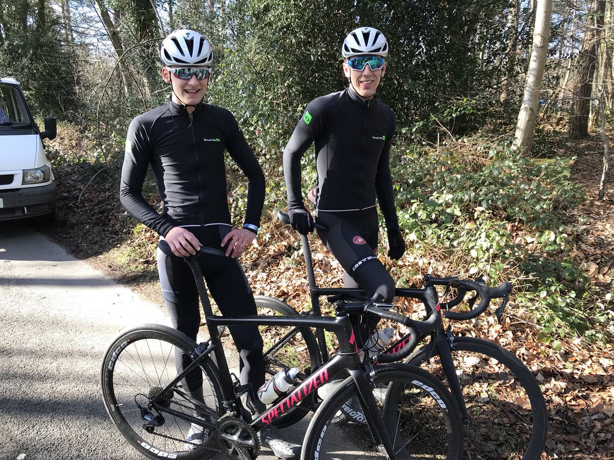 MeudonRT's tweet image. The boys did good, both @EdBishop123 and @freeman_1998 finishing #Perfs, with Jack in the bunch sprint finishing just outside the top 10 💪🏼 #PerfsPedal