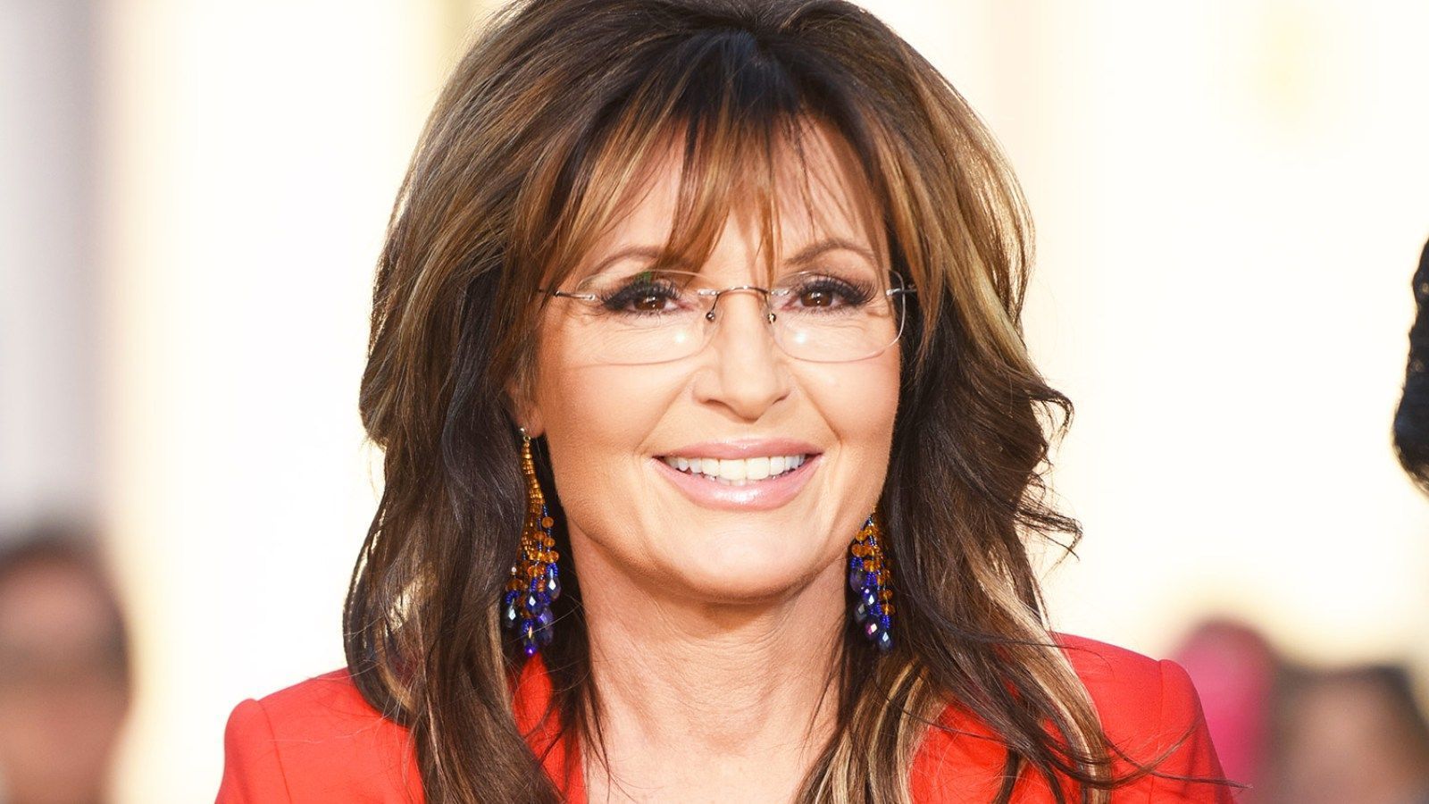 Happy birthday to fellow glasses wearer Sarah Palin! 