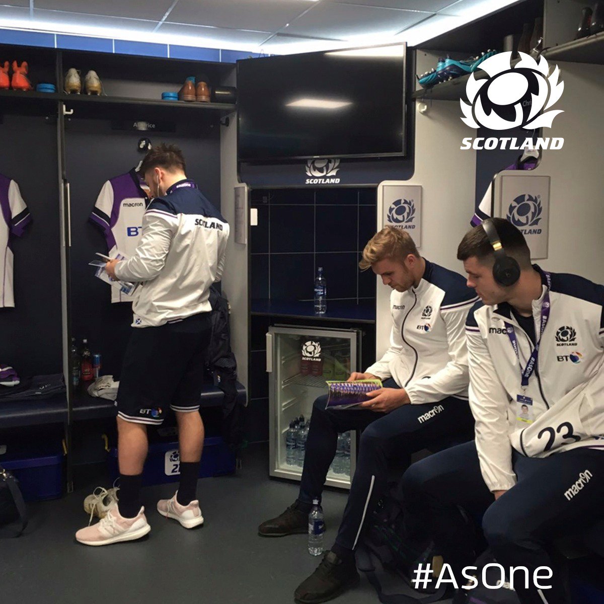 Scotlandteam's tweet photo. Behind the scenes 👀in the @Scotlandteam changing room! #AsOne https://t.co/FzqwTT5ql6