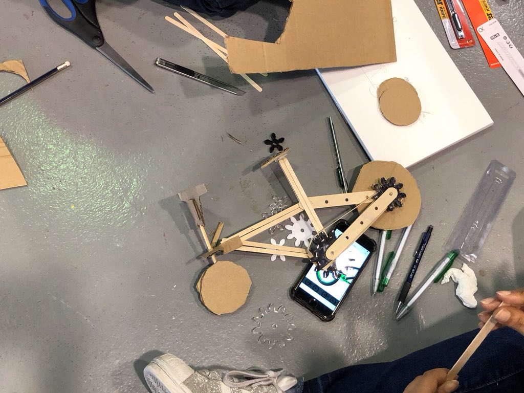 FABLAB_Dhahran's tweet photo. بداية برنامج دراجة الطاقة للسيدات. #FABLAB_DH #KFUPM #KFUPM_DSR #ithra #Energy_Bike https://t.co/jY6OXo2CWF