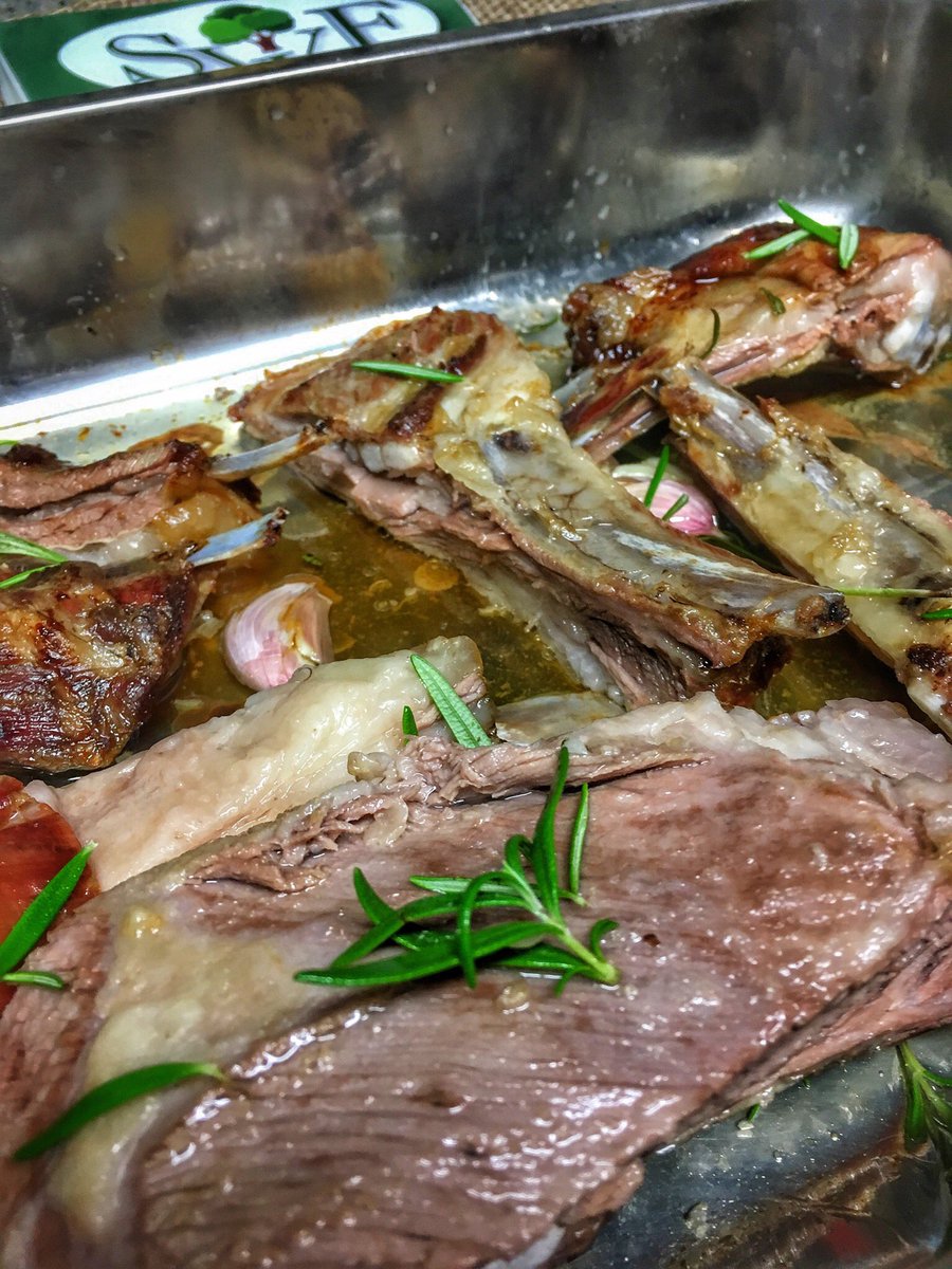 BBQStuUK's tweet photo. Slow cooked @SherwoodFoods1 lamb breast for 3 hours, then cooled and then flash grilled direct. Lovely flavour #bbq #swf https://t.co/AQL8NydFAa