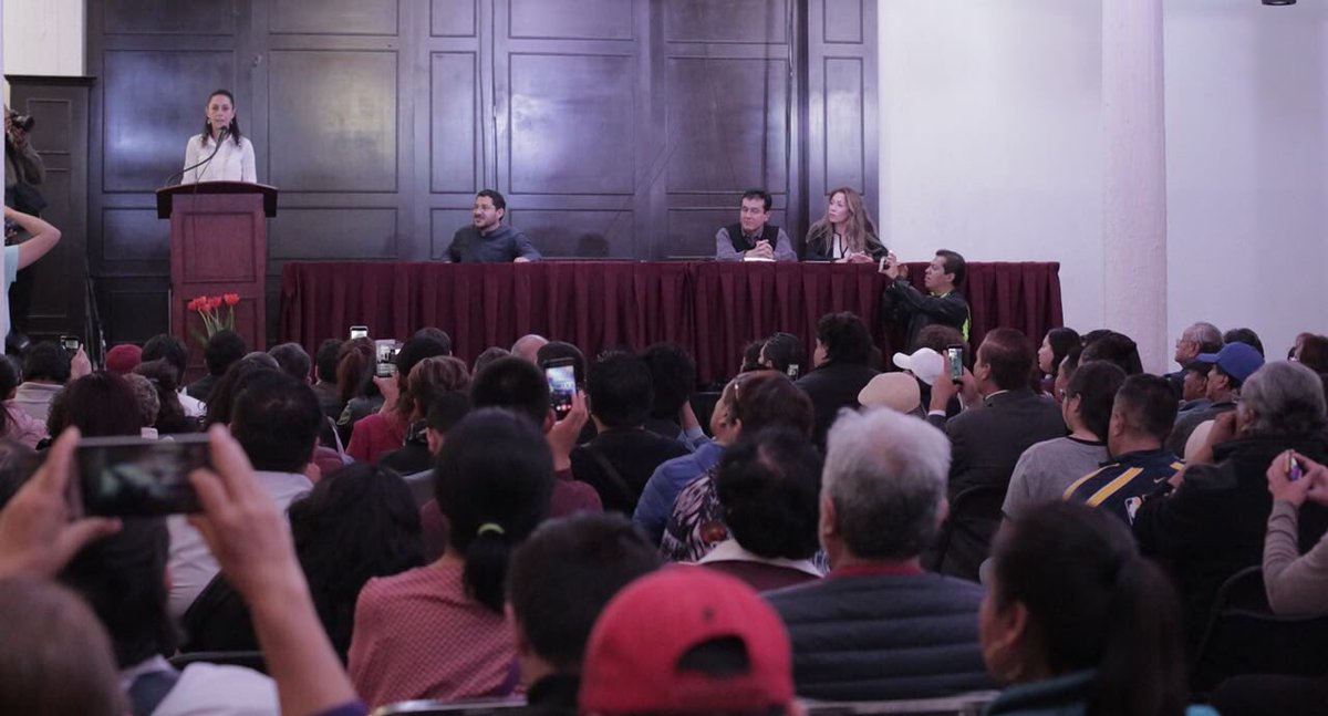 Claudiashein's tweet photo. En la asamblea estatal electoral señalamos: Morena va a ganar por que tenemos proyecto, nos asiste la fuerza de la razón y por que somos parte de un pueblo que construye esperanza. https://t.co/aegRpbPojf