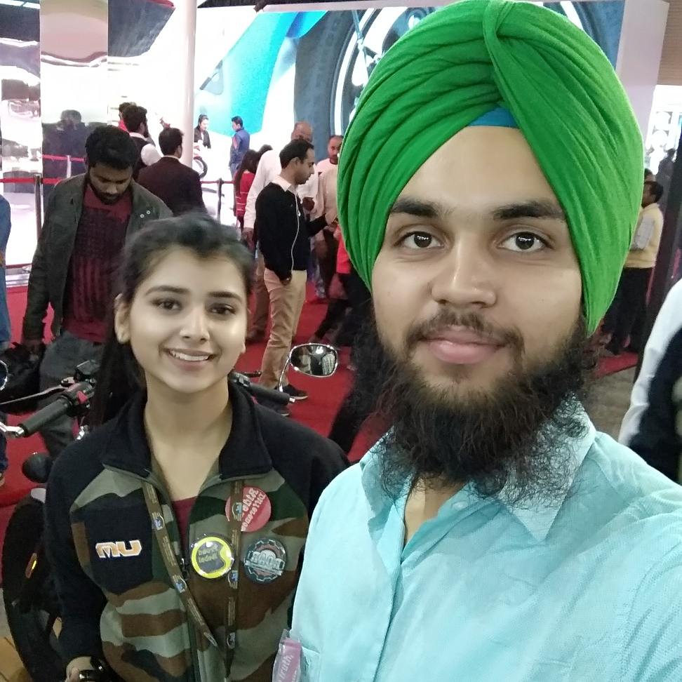 NavdeepSengh's tweet photo. She was simply the best and most attractive model presenting #RenegadeCommando !
I haven't seen any Indian model close to her beauty level throughout the entire expo. RT if you agree.
I hope you might see this post, girl!😉😊
#AutoExpo18 #AutoExpo2018 https://t.co/Kb20NP8dVC