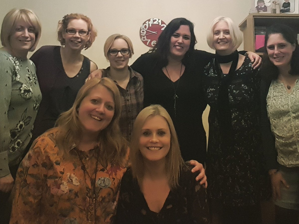 LeafiLou's tweet photo. Chapter 36 begins for me today, so lucky to have so many amazing friends in my life ❤ #sisterhood #girlpower #nomatterwhat #gettingonabitnow #Aquarius https://t.co/ww8E372yuy