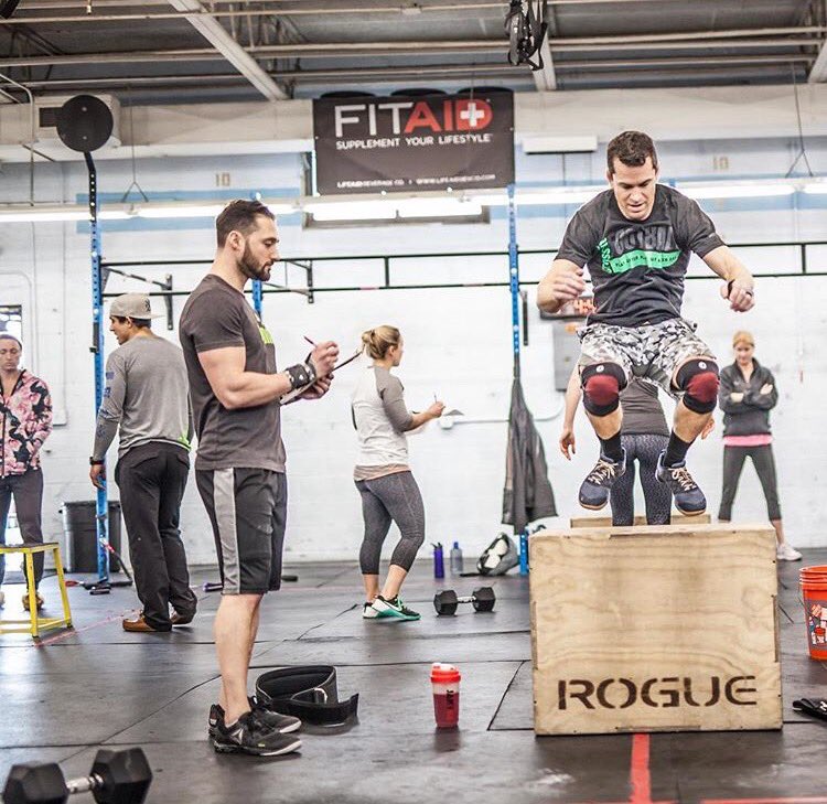 ironcladprogram's tweet photo. Almost #crossfitopen !  Click link in bio for #workouts that have taken #athletes to #eastregionals &amp; #crossfitgames! #ironcladprogramming #elleryphotos #oceanstatecrossfit #forgedbyfleser #crossfit #team #individual #fitness #exercise #nopainnogain #muscle #strength #endurance https://t.co/LbJuQIK8Pk