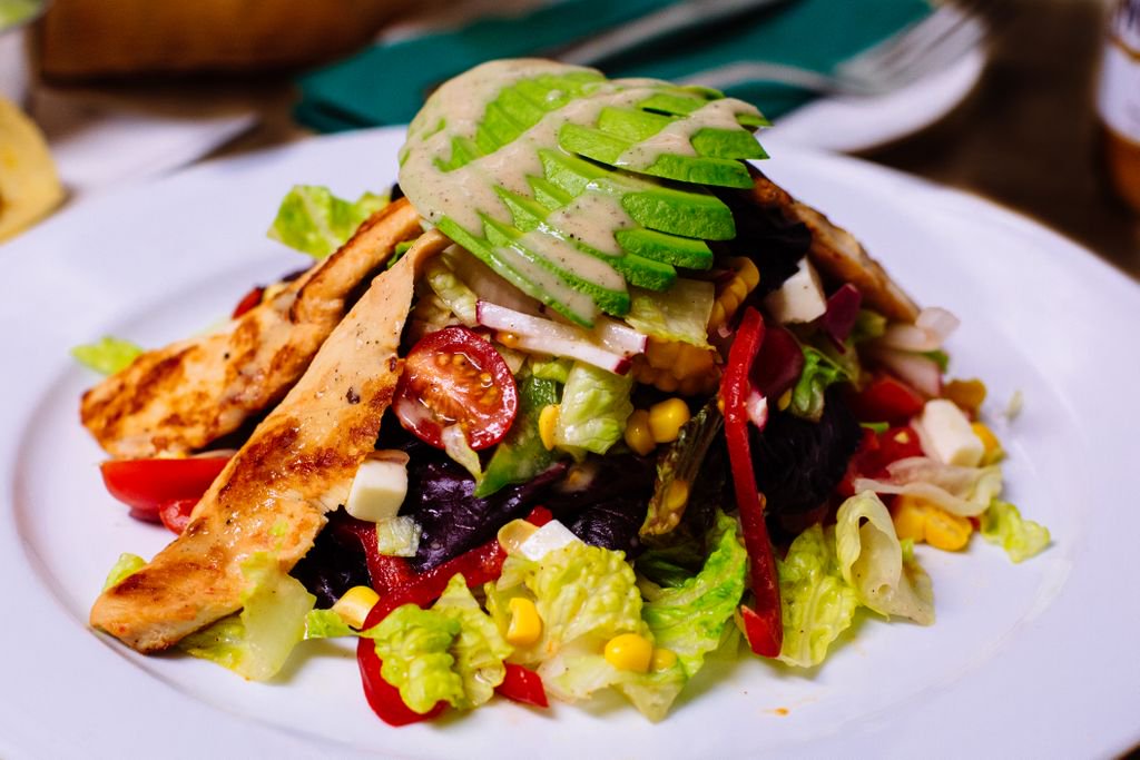 GyGnyc's tweet photo. Get a salad as fresh as you. 🙌
#FullHouseSalad https://t.co/SEzG1yXbpL
