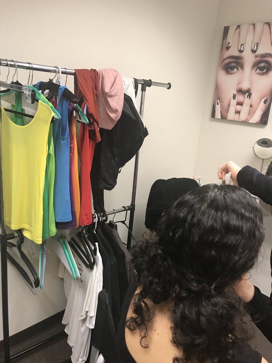 antoreentinc's tweet photo. #NYFW Gems Couture Photoshoot #AEIGCCCA #GemsCouture #fashions https://t.co/3jv8s1K3IK