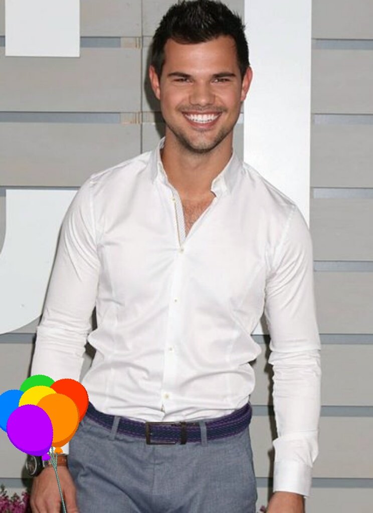 Happy Birthday Taylor Lautner    
