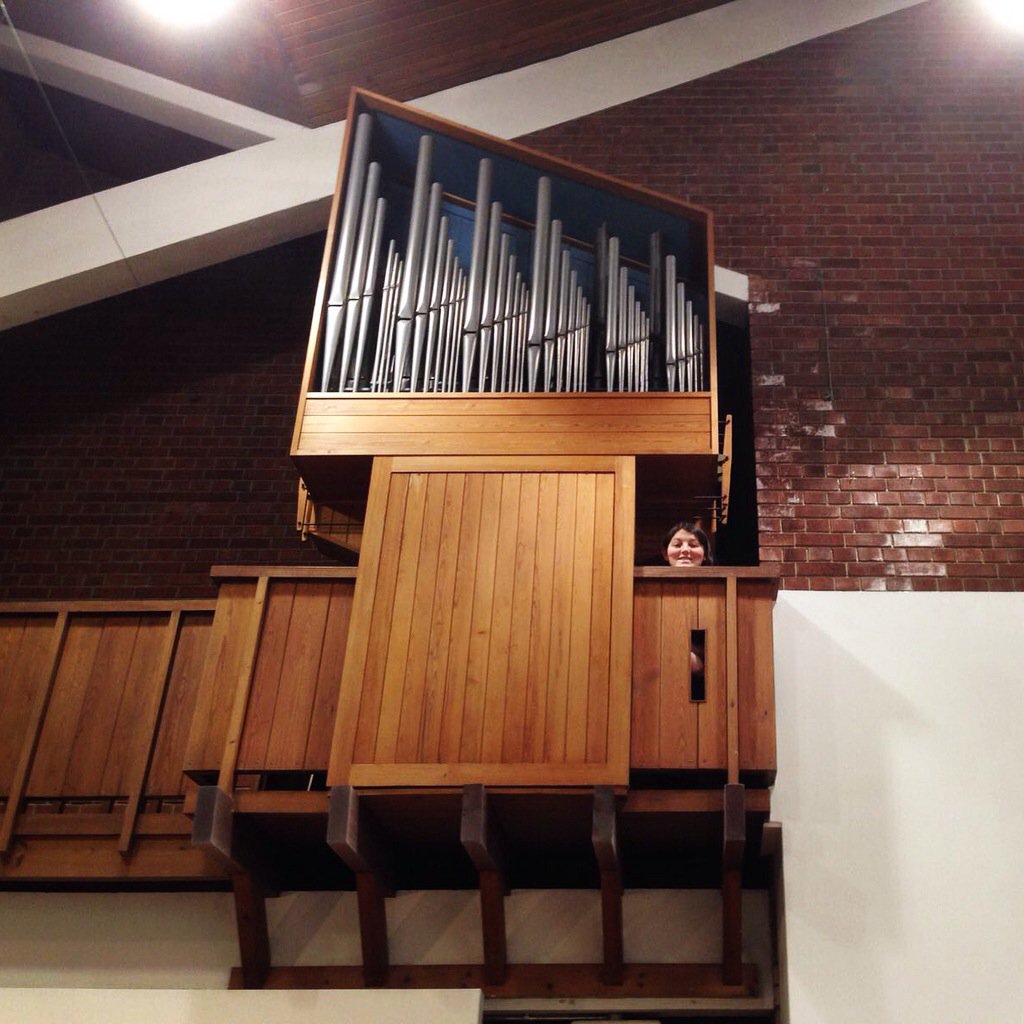 KirstyJKerr's tweet photo. Spot the #organist... 😄
Meet @rosielclements, composer + creative collaborator on #TheOrganProject #ShardsandSeams https://t.co/WERbG0MEjR