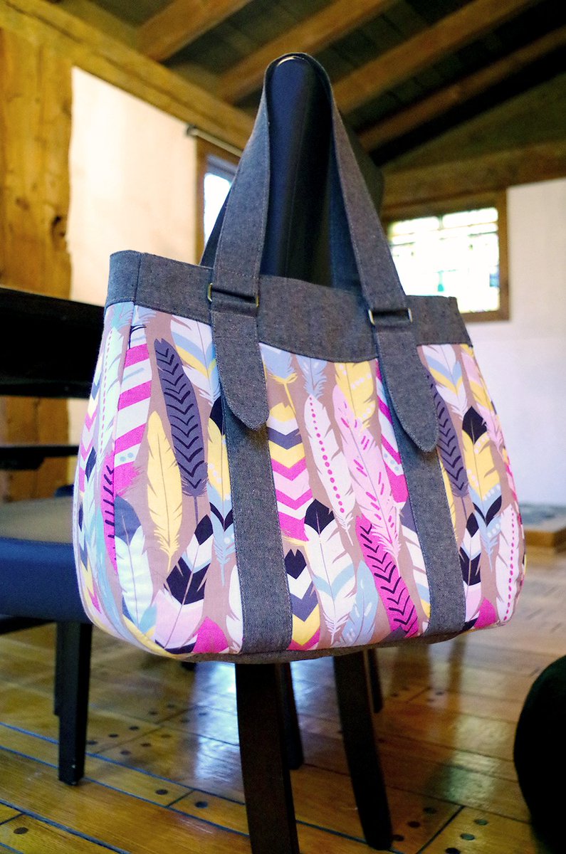 SewMuchMo0re's tweet photo. Evelyn is an easy to sew zipper-top tote and handbag with a soft, modern shape. You can coordinate fabrics for the decorative overlays or easily omit them for a simpler look.
#afflink https://t.co/4hVgbwei8H
#SwoonPatterns #EvelynHandbag #DIY #Sewing #MarketTote #Tote #Handmade https://t.co/g1ifrYppQW