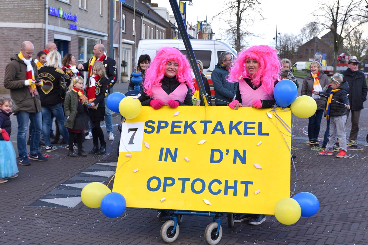 regienfoto's tweet photo. Optocht 't Slotgat Empel https://t.co/eQ9A27rXia