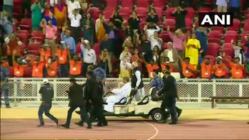 View image on Twitter