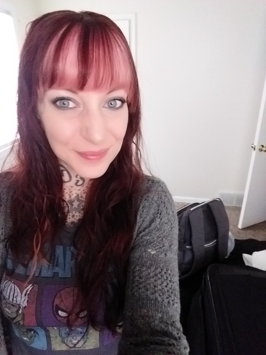 AnnaDisgusting's tweet image. Thinking pink for this VD day, remember kids wrap it up we don't need lil  crotch crabs running around...