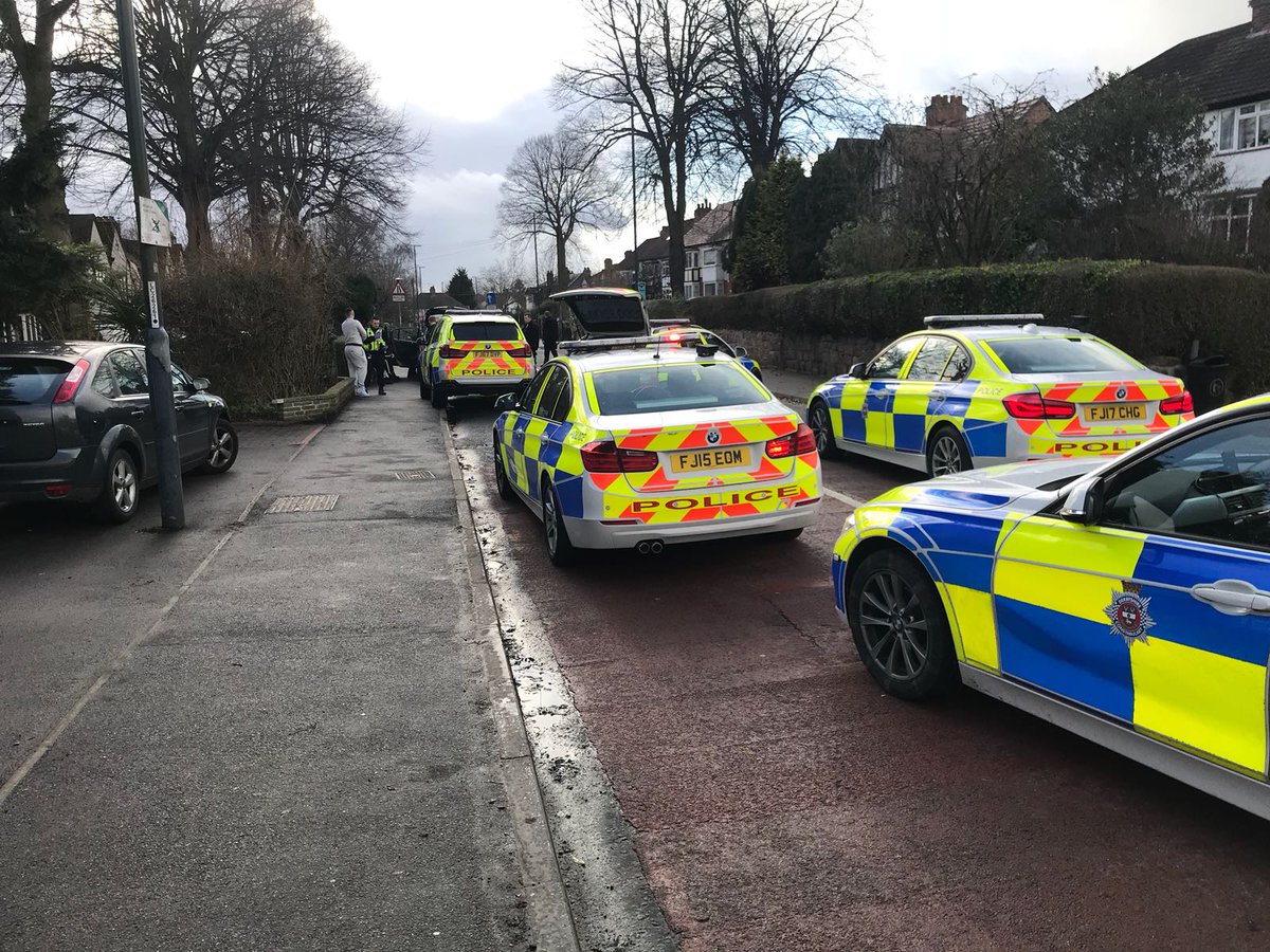 DerbyshireRPU's tweet photo. Chaddesden. Reception committee for vehicle with Firearms markers detected entering the County. Joint stop with @DerbyshireARU 4 occupants searched no weapon found but chassis number relates to stolen car from Wolverhampton. All 4 nicked &amp; driver also disqualified. #RealTimeANPR https://t.co/4KCWONwTwq