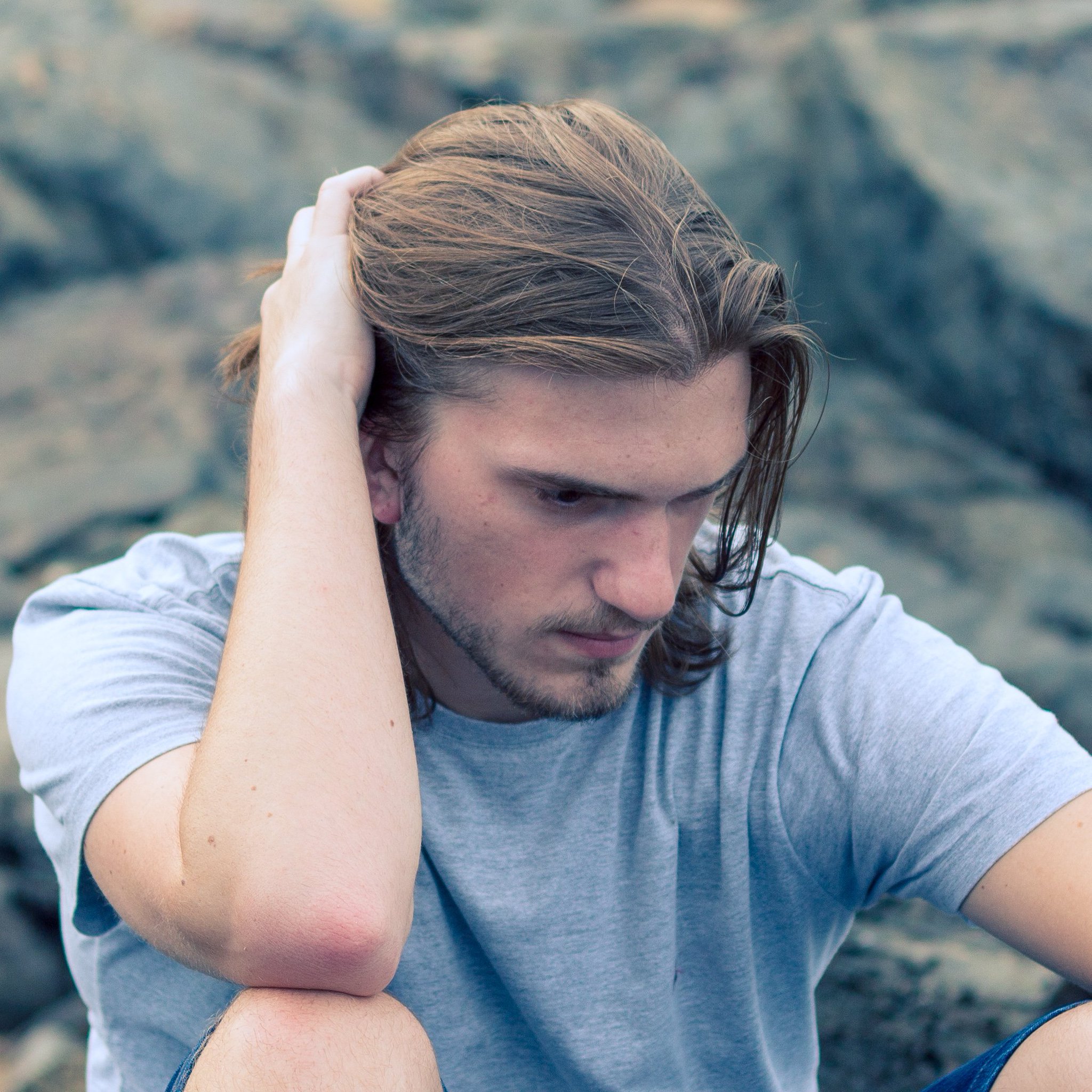 Pedro Loos on X: aí quando eu coloquei 'masculino' o app só cortou meu  cabelo  / X