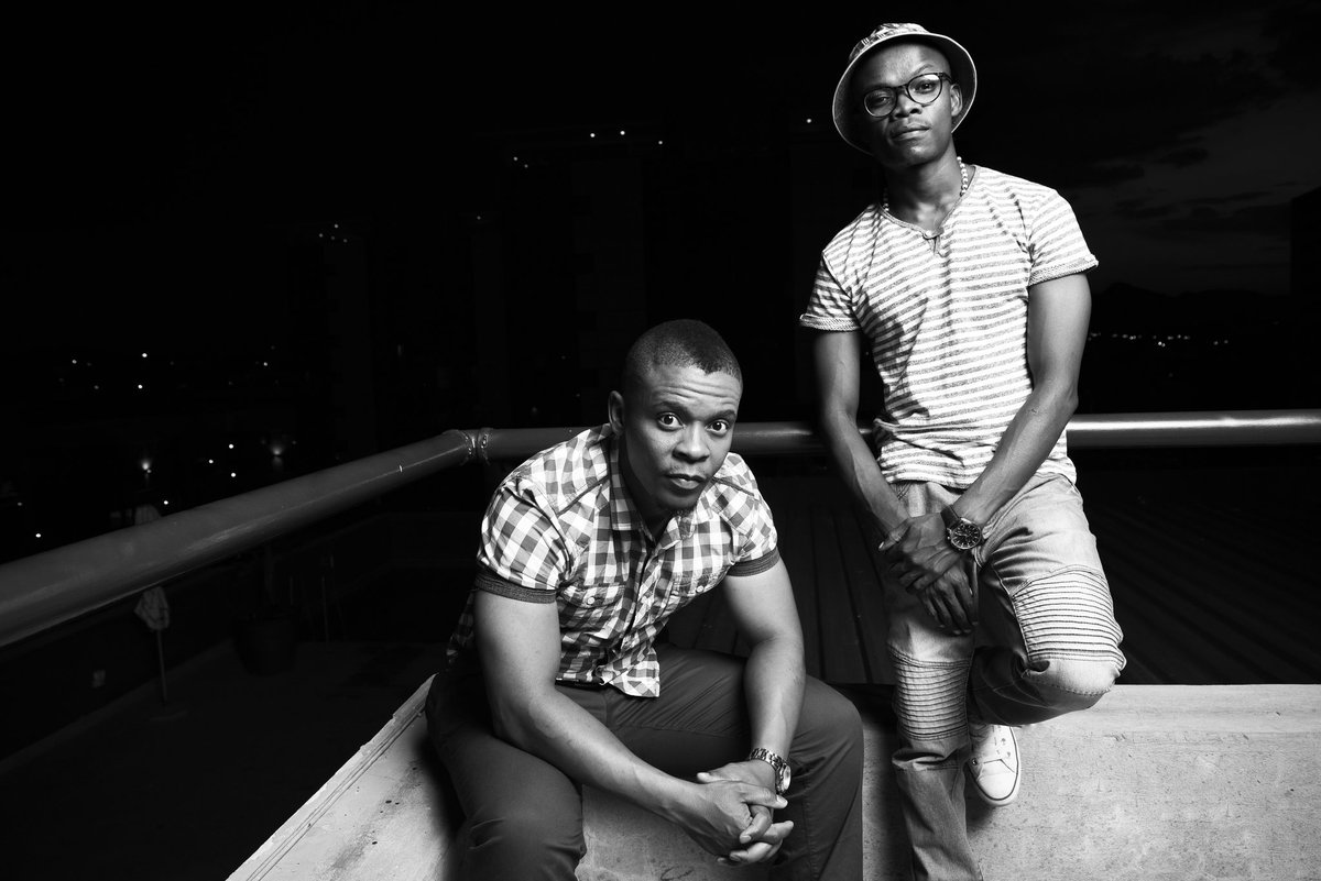 #Reflections2017 - @fellathebeat ft. #FostaJuliano

Streaming / download link... datafilehost.com/d/722d2279

Streaming link... soundcloud.com/kagiso-yungfel…

#BoomBap #HipHop ##Botswana #AfricanHipHop