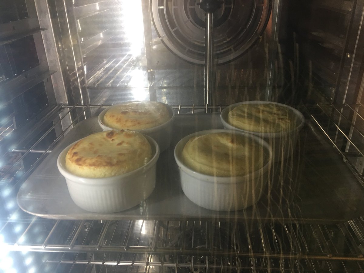 Arron Oliver Thomas tweet media