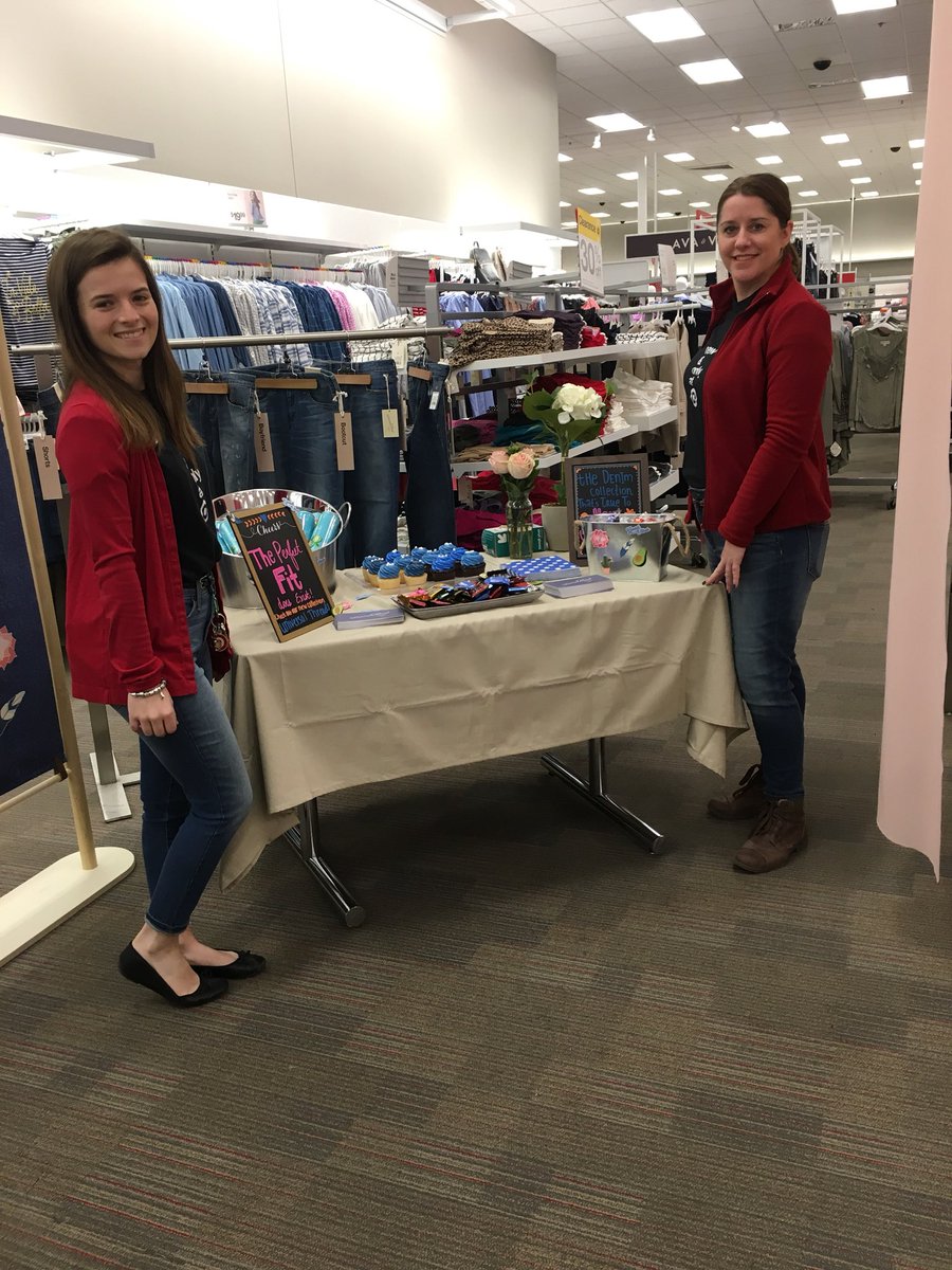 StandardAmanda's tweet image. #UniversalThread