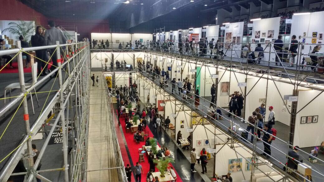 TimeOutMexico's tweet photo. Hoy es el último día para visitar @MaterialFair, recuerda que hay un programa de performance y una vasta oferta de arte independiente. En el @frontonmexicoce #MarerialCDMX #Material5 #semanadelarte https://t.co/LtevKunmbJ