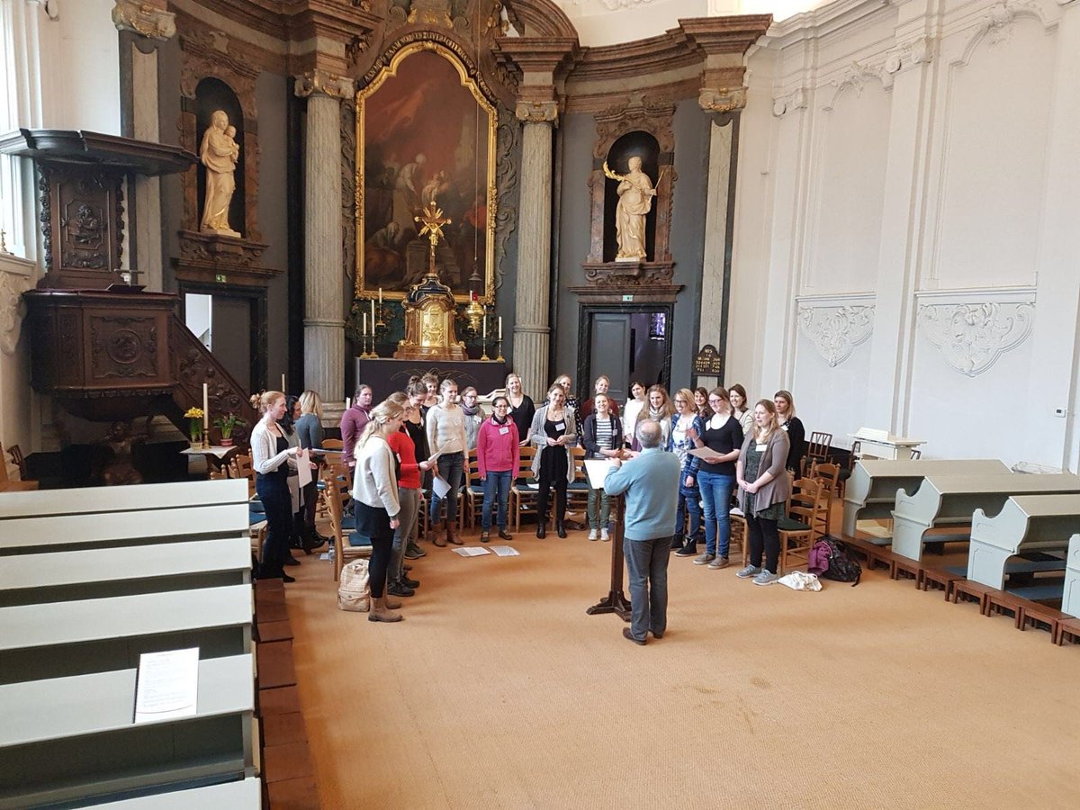 This afternoon we had a wonderful singing workshop with #davidhurley via #koorschooldelft.