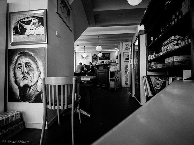 Caffeine Shop #amsterdam #b&amp;w #black&amp;white #blackandwhite #cafe #city #coffee #explore #exploremore #netherlands #travel #vsco #wander #instagood #look #latergram #visualsofearth <a href="/visualsofearth/">memes</a> #artofvisuals @artofvisuals #travelgram #earthpix #passionp… ift.tt/2BoYLVh
