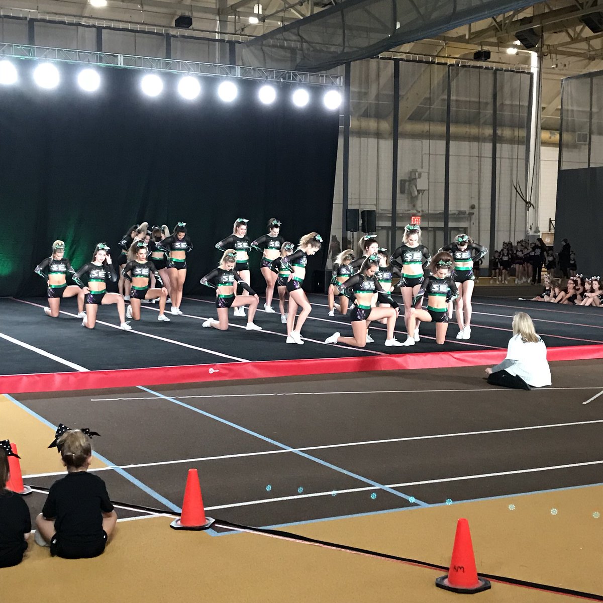 ScorpionsEliteC's tweet image. Great routine by our level Senior 4.2 team, Immortals! Way to go ladies!! #SEC #immortals #cheerexplosion #mcf_cheer