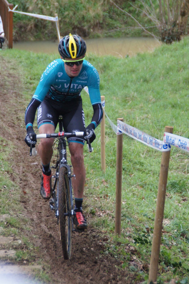 CoraliePoulain's tweet photo. Belle victoire de @JustinBridouu sur le cyclo cross de Vaiges (53) ! @VitalConcept_CC  #Mayenne #CX #CAEvron #Vaiges https://t.co/jtrHmXUBx6
