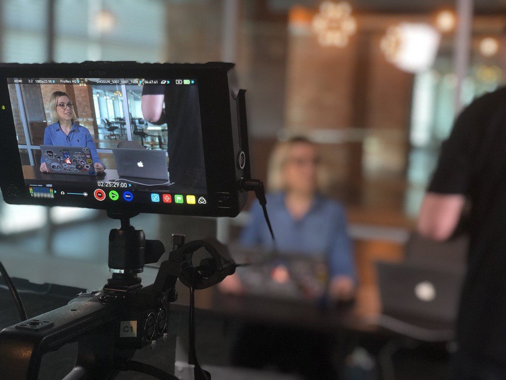 html_css_atoz's tweet image. RT @John_Papa: Great time filming tech videos with @simona_cotin today on @circleci , @Azure , @Docker , @code and @AzureFunctions  ift.tt/2EUnEIc