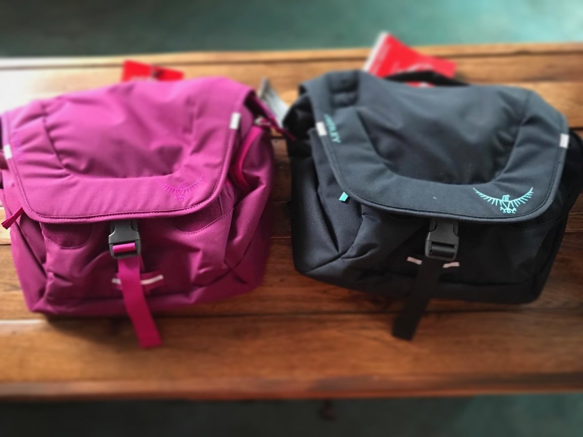 UlohaHawaii's tweet photo. This Valentine's Day, give her a shoulder bag with a promise that lasts a lifetime. 

#Ospreypacks #lifetimewarranty #Uloha #luckyweliveHI #supportlocal #hikeoahu #hikehawaii #oahuhikes #Hawaiiunchained #hilife #ventureHawaii #Honolulu #Oahu https://t.co/XYDllwqXQO