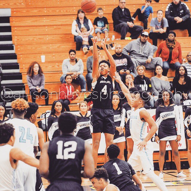 NAWarriors's tweet photo. 🏀 Dominic Ham lights up the court with 3 after 3 after 3 in the region championship game. 🔥 https://t.co/FOsFjhGMbA
