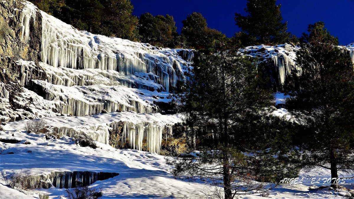 DiarioJAENes's tweet photo. GALERÍA 📸 | Compartimos estas espectaculares fotografías de diferentes rincones De Santiago de la Espada recogidas por Ángel Muñoz 
#Frio #JaenParaisoInterior #Invierno https://t.co/bGt7TbmzNr