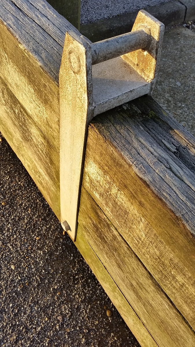 DealBeach tweet media