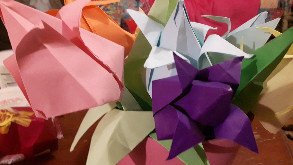 StreetFodder's tweet photo. #springflowers #OrigamiNetwork #talentedkidz18 https://t.co/PWOMJRRyhQ