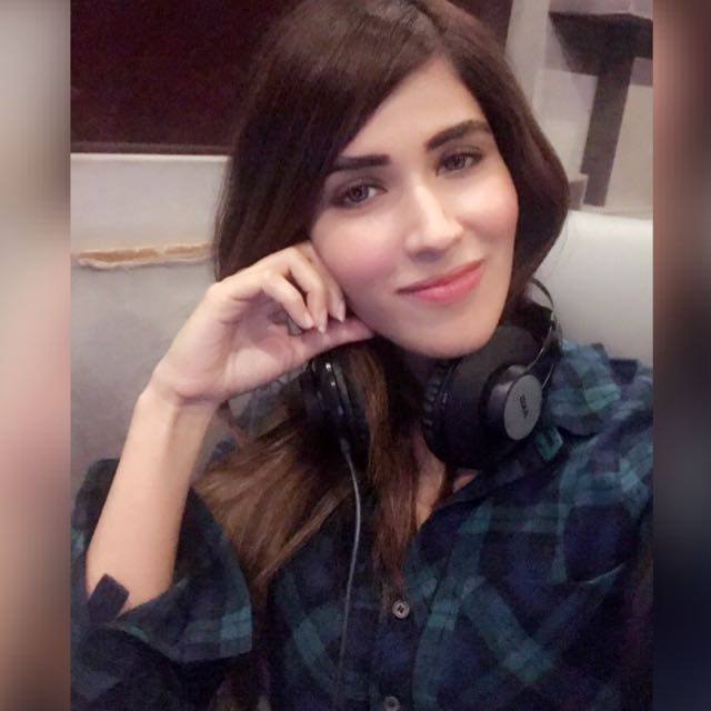 KashmiriNQ's tweet photo. Your smile is so #adroble 😍 @FazeelaSaba1 God bless you #fazee #MashaAllah https://t.co/Gmzj81vIRf