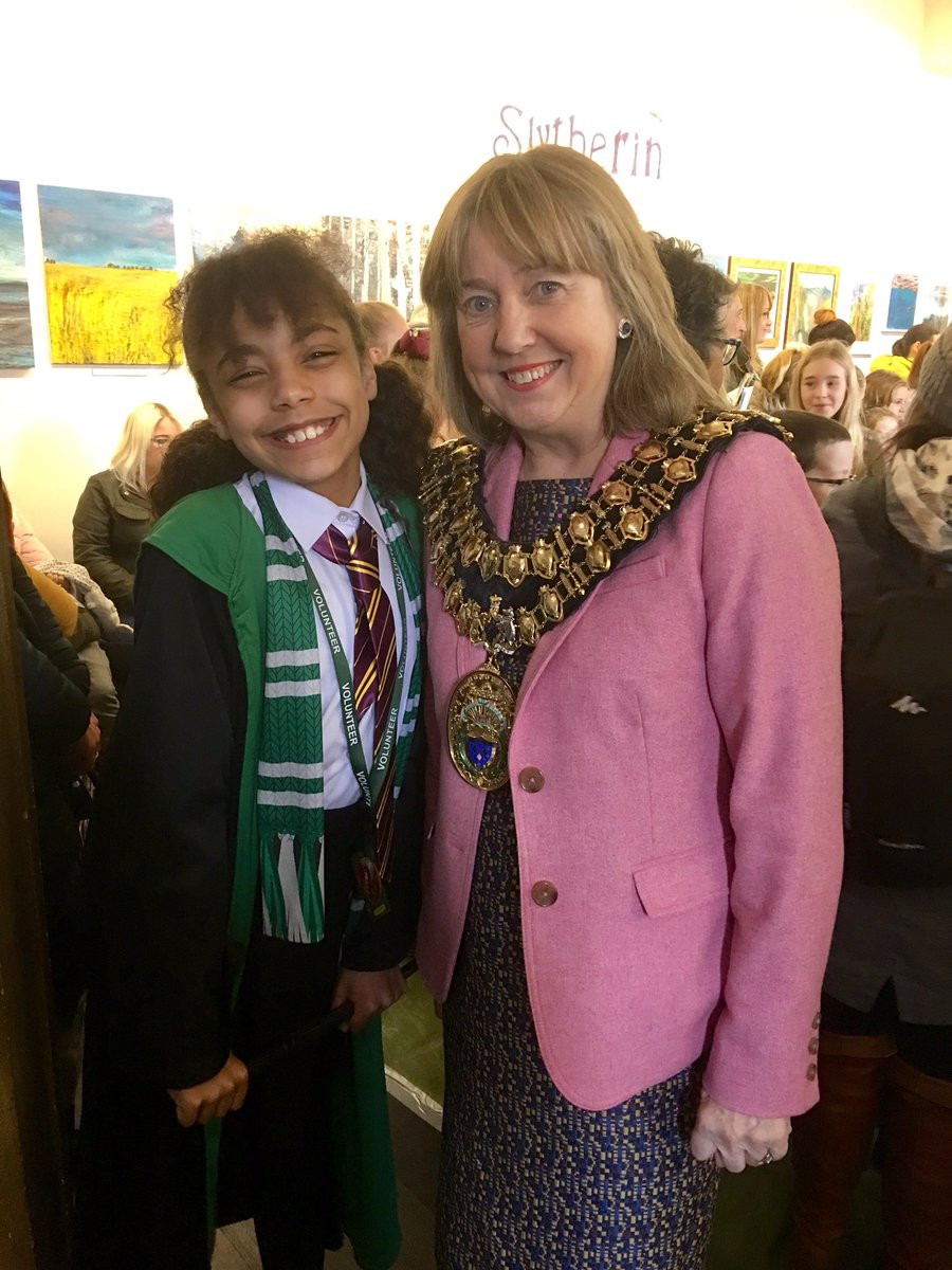 Zebra_carol's tweet photo. #LindaHolt @MayorStockport had a super time at the #HarryPotter ⚡️ #event @StockportWMAG the army of #volunteers made the gallery space look magical. @BBCNews team encouraged mini wizards to cast some spells ✨It was an honour for the girls and I to be part of the team again 💋 https://t.co/GBaBsRRrSE